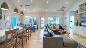 House (4 Bedrooms) | Interior - Mustang Royale by Avantstay Port A Beachside Oasis Pond Views + Pool + Boardwalk Access (Port Aransas)