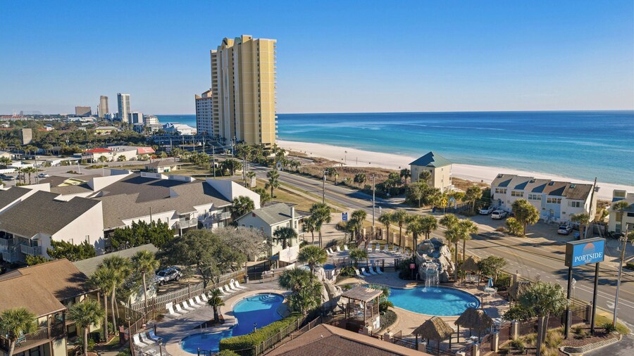 Beachwalk 10B by Avantstay PCB Condo Across From the Beach + Pool, Hot Tub & Tennis