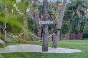 Property grounds - Anchor Inn & Cottage - King Pondview Room (Sanibel)