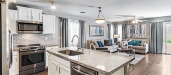 Spacious 4BR w/ Backyard Spa Near Westgate Az