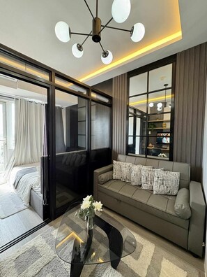 1 habitación, tabla de planchar con plancha, wifi y ropa de cama 