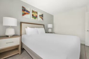 2 bedrooms, iron/ironing board, WiFi