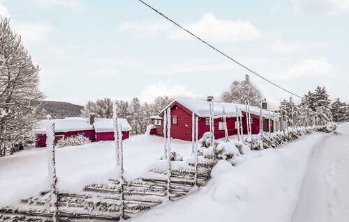 Awesome home in Kvam with sauna