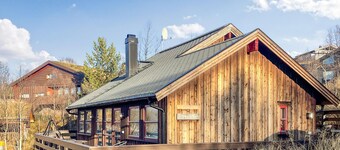 4 bedroom awesome home in Rjukan