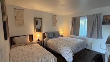 1 bedroom, WiFi, bed sheets