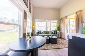 Interior - Rainforest Tiny Home Retreat Moody Botanical Suite (Forks)