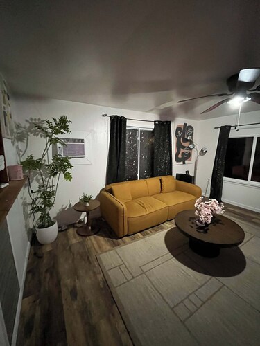 Cozy 2-bedroom house in welcoming Poplar Bluff