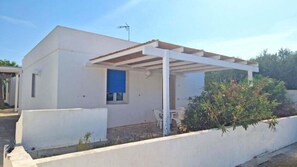 Exterior - Villa Celeste 2 with car parking (Racale)