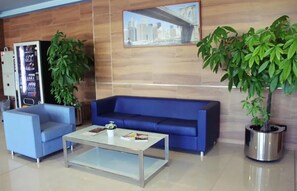 Lobby - B&b Hotel Tarragona Reus (Soriguera)