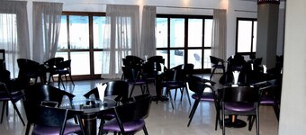Golden Beach Hotel