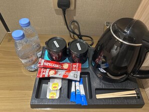 Quadruple Room | Coffee and/or coffee maker - Hotel Alshahba Alazizia  (Makkah)