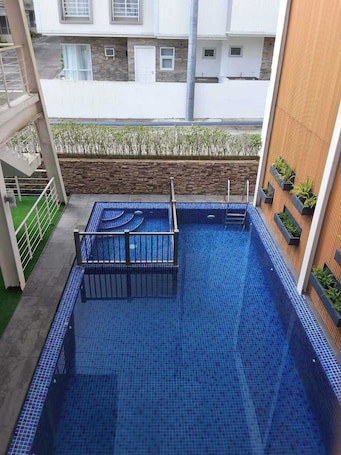 Außenpool. Verdant Villas Tagaytay