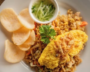Thức ăn và đồ uống