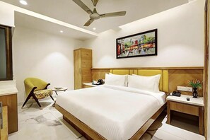 Room - Hotel Paras Delhi Airport (New Delhi)
