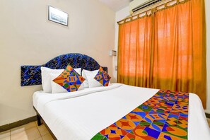 Room - Fabexpress Alor Holiday Resort (Calangute)
