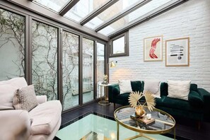 View from property - The Notting Hill Gate Crib Relaxing 2bdr House (London)