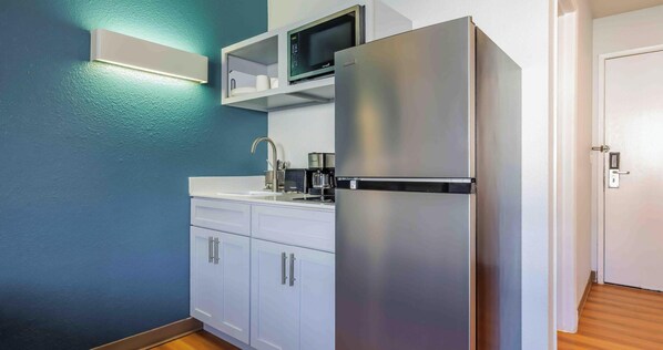 View from property - Studio 6 Seattle, WA Sea-tac Airport South (SeaTac)