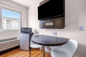 Room - Studio 6 Seattle, Wa Sea-tac Airp (SeaTac)