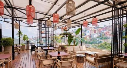 Radisson Serviced Apartments City Center