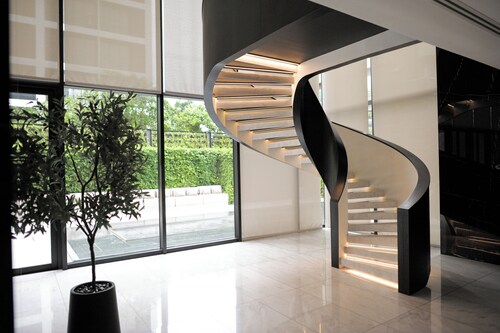 Luxury apartment next to BTS skytrain ARI#2 Lovely&lively prime area of Bangkok