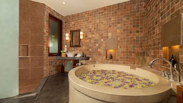 Biệt thự Tiêu chuẩn, ban công, quang cảnh vườn | Spa