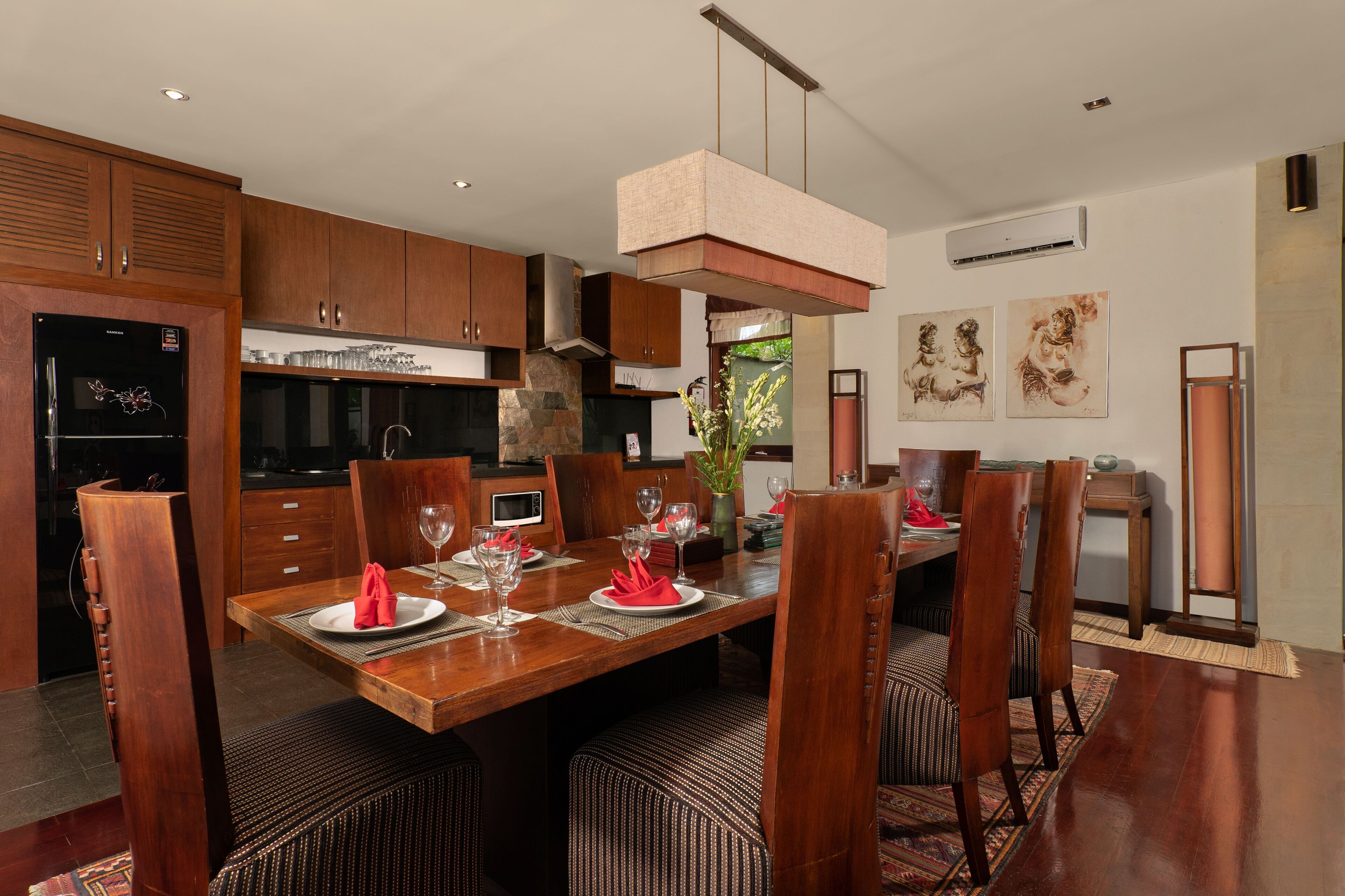 Standard Villa, Balcony, Garden View | Dining