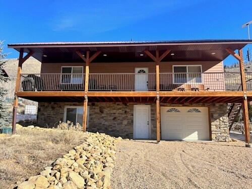 Scofield Shores • Sunset Lake Views • Walk to Water • Sleeps 10