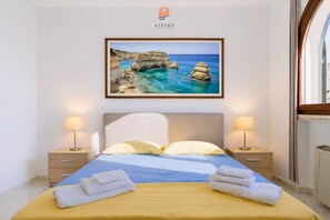 4 chambres, fer et planche à repasser, Wi-Fi, draps fournis