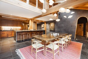 Dining - Vail Village Nordic Escape 4 Bed + Den Sleeps 12, Walk to Ski (Vail)