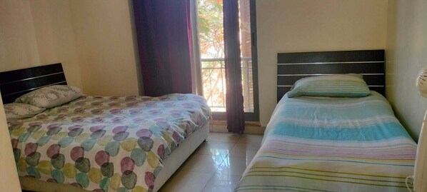 3 bedrooms, iron/ironing board, free WiFi, bed sheets