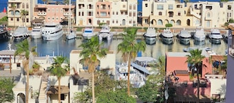 Spacious Sea View Apartment in TALA BAY Resort , Aqaba - Jordan.