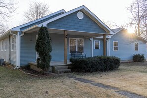 Exterior - Mimosa Bungalow - Mimosa Bungalow (Crane)