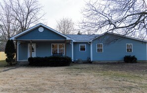 Exterior - Mimosa Bungalow - Mimosa Bungalow (Crane)