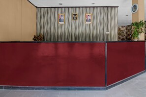 Lobby - Hotel O near Mall Ciputra formerly  (Pekanbaru)