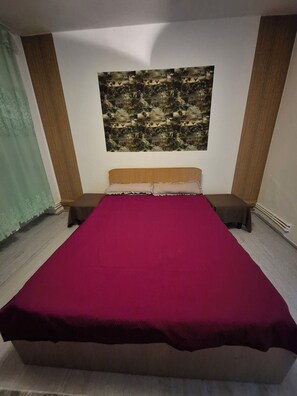 Room - Tranquil 1-bedroom apartment in welcoming Galați perfect for relaxing stay (Galați)