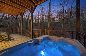 Outdoor spa tub - Modern Smoky Escape - Private Pool and Hot Tub (Sevierville)