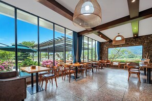 Restaurant - Yangshuo Floral Whisper Valley (Guilin)