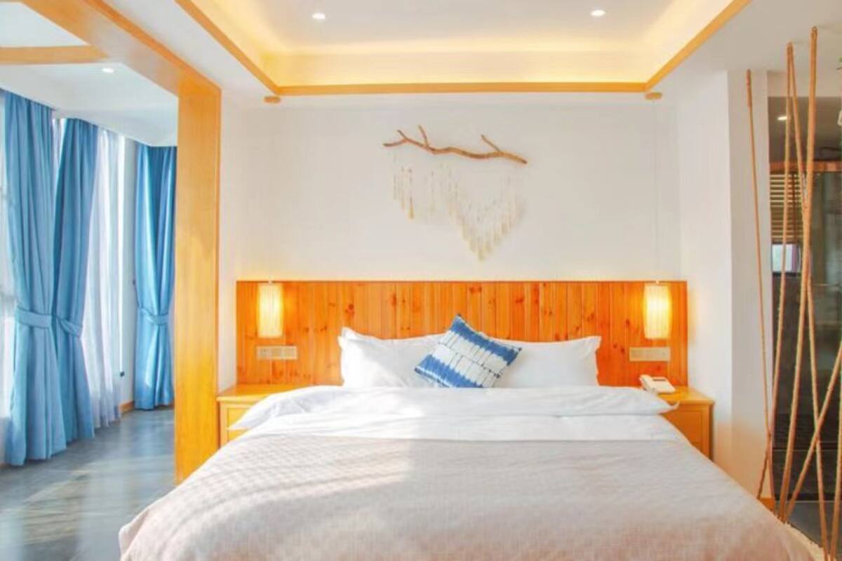 Luksus-dobbeltrom, 1 kingsize-seng, fjellutsikt | Skrivebord for bærbar PC og wi-fi (inkludert)