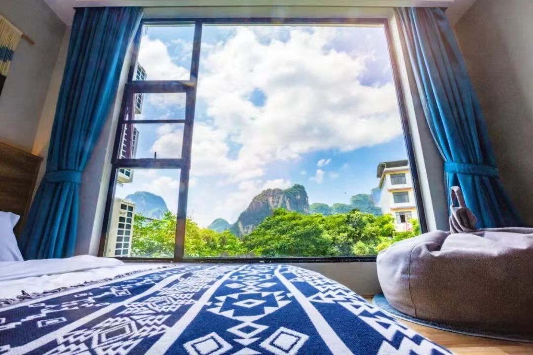 Dobbeltrom – standard, utsikt mot høyde | Skrivebord for bærbar PC og wi-fi (inkludert)