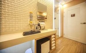 Standard Room | Free WiFi - Plaire Hotel (Busan)