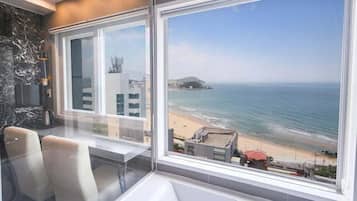 Double Room, Ocean View | Free WiFi
