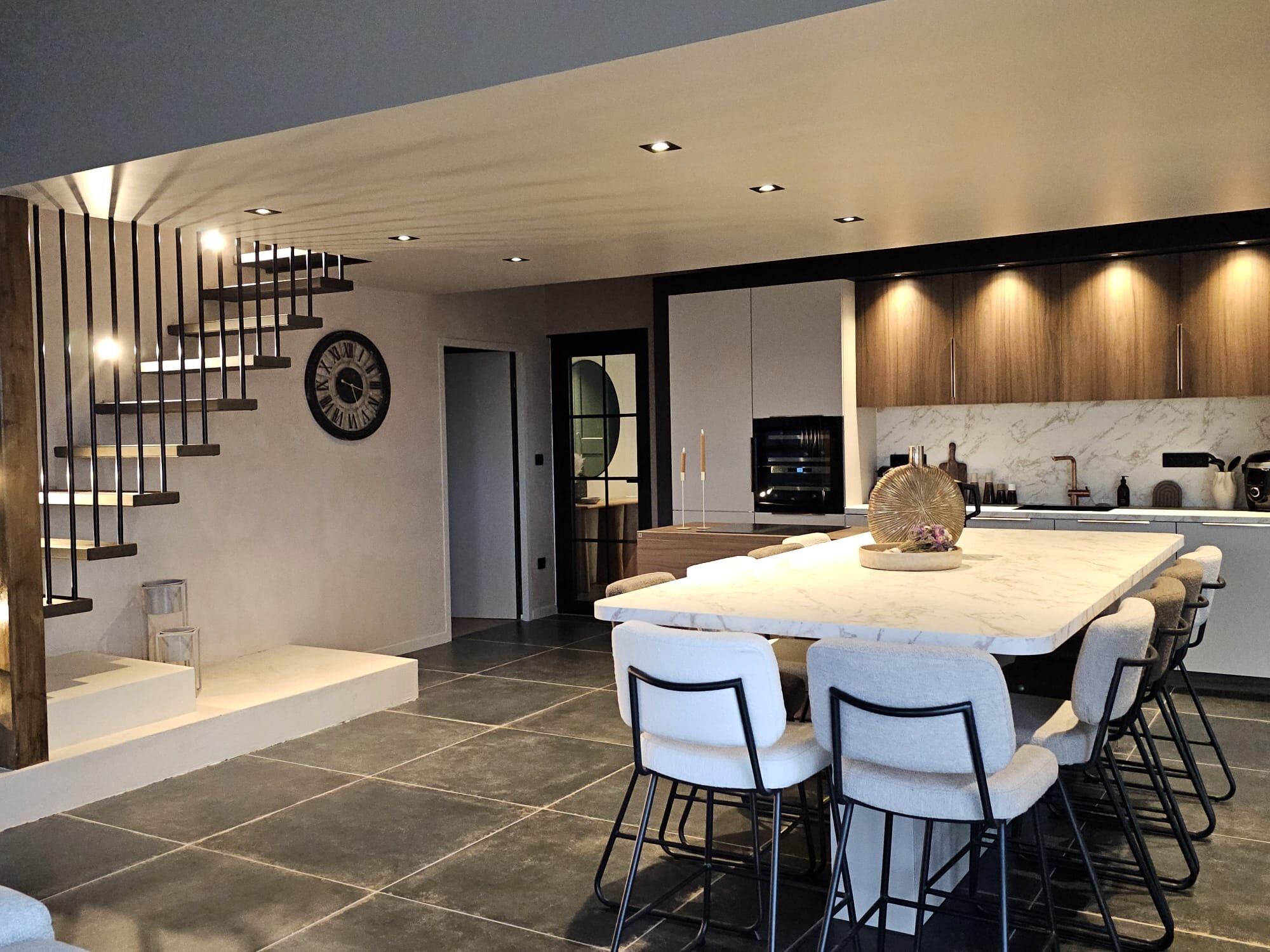 Comfort driepersoonskamer, privézwembad, uitzicht op tuin | Dineren