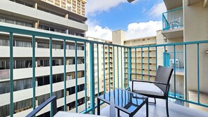 Property grounds - Aloha Surf 706 — Central Waikiki Queen Studio-Suite w/Sofa-Bed&Kitchen ⁂Sleeps 3 (Honolulu)