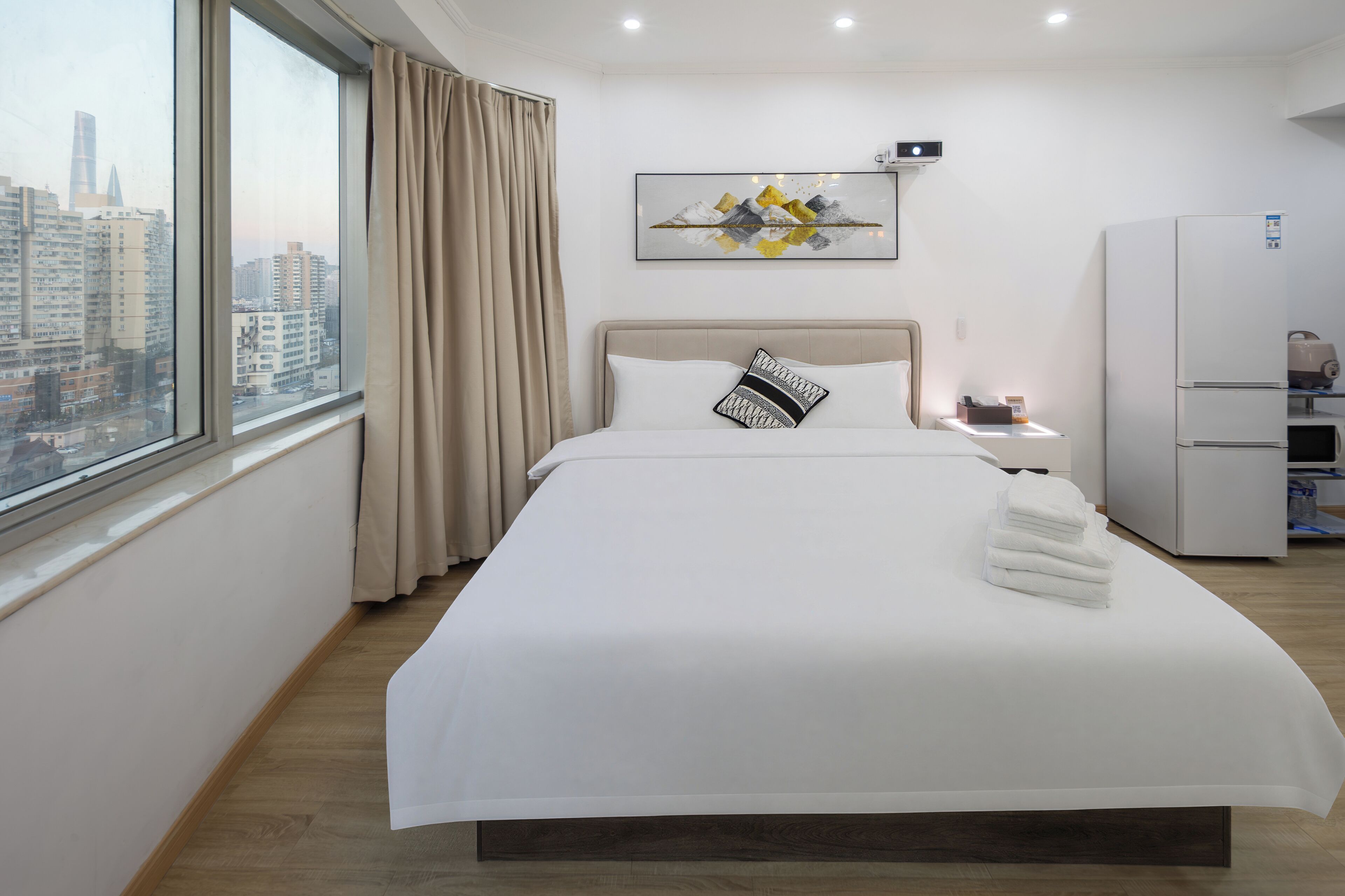 Free WiFi, bed sheets