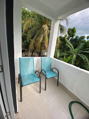 Terrace/patio - 2-bedroom apartment in amazing San Francisco de Macorís with AC (San Francisco de Macorís)