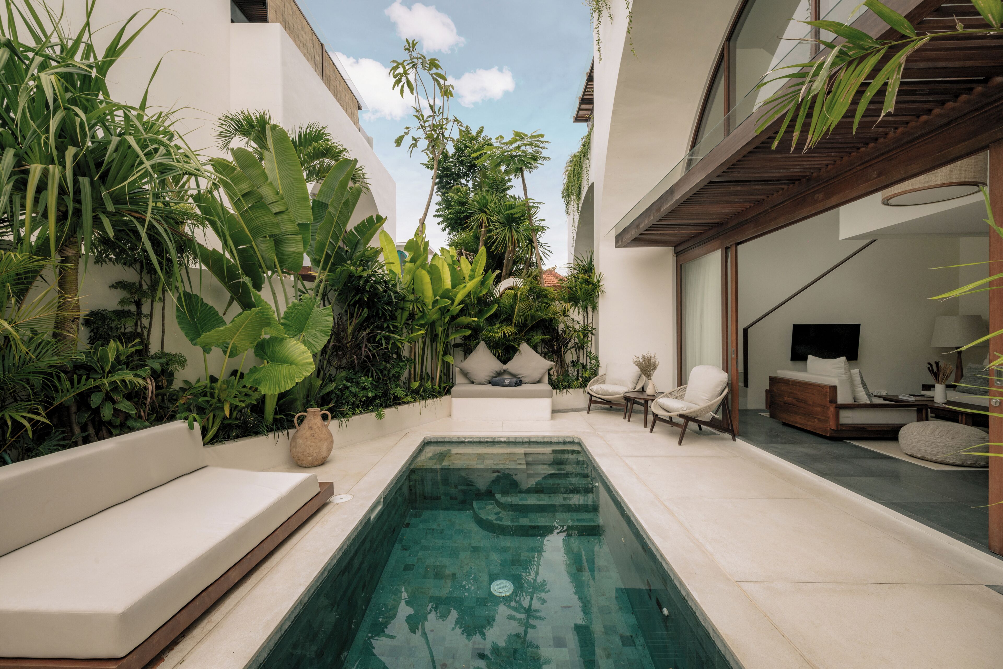 Outdoor pool, sun loungers