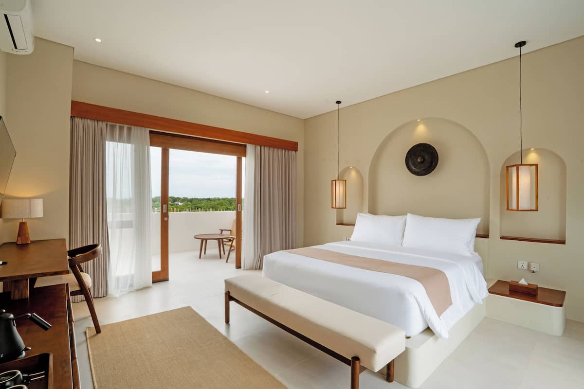 Suite Premium, balcon, vue ville | Internet gratuit par câble