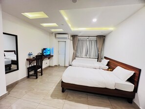 Deluxe Twin Room, Balcony, Mountain View