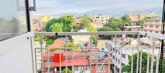 Little Buddha 客棧  