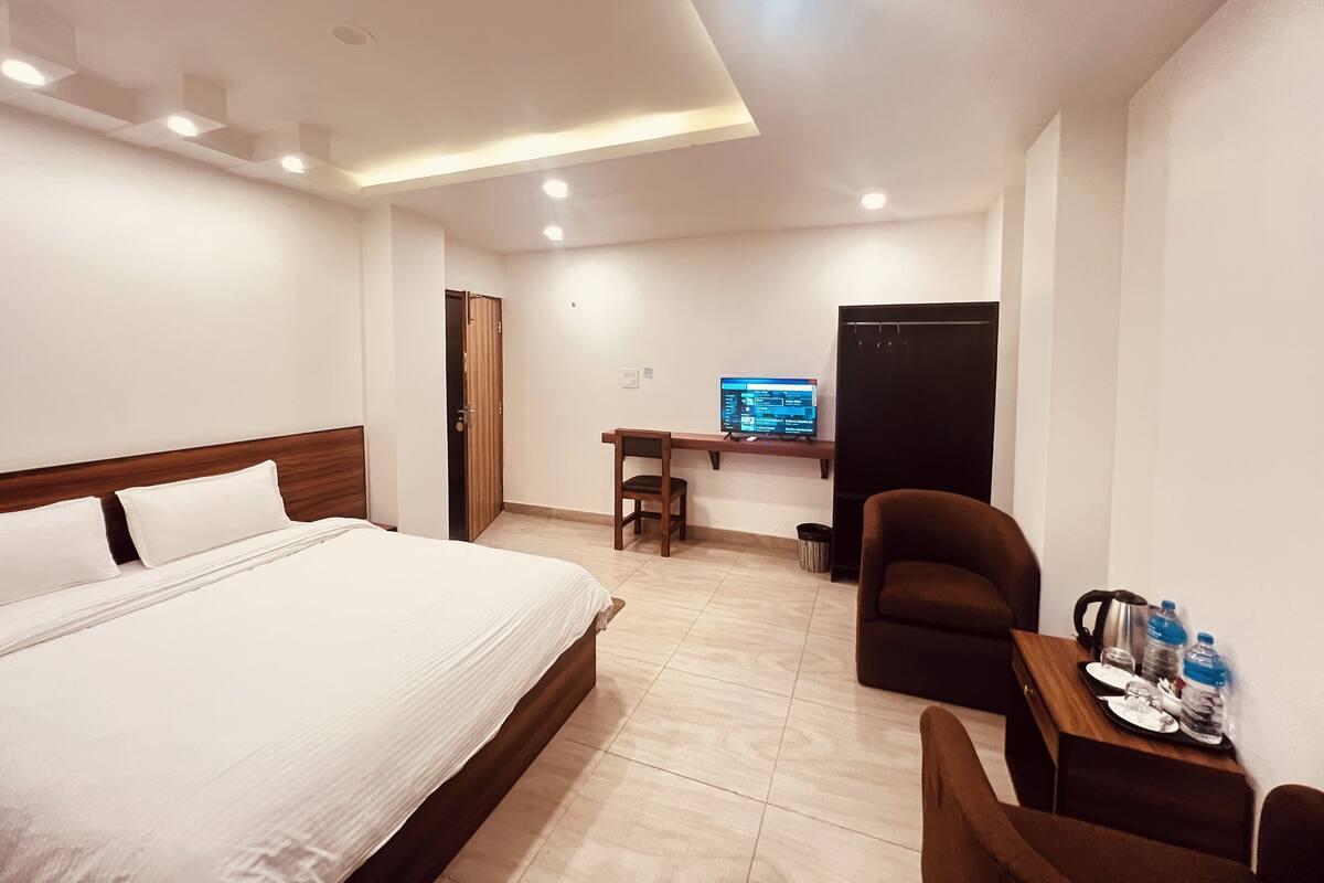 Schreibtisch, kostenloses WLAN